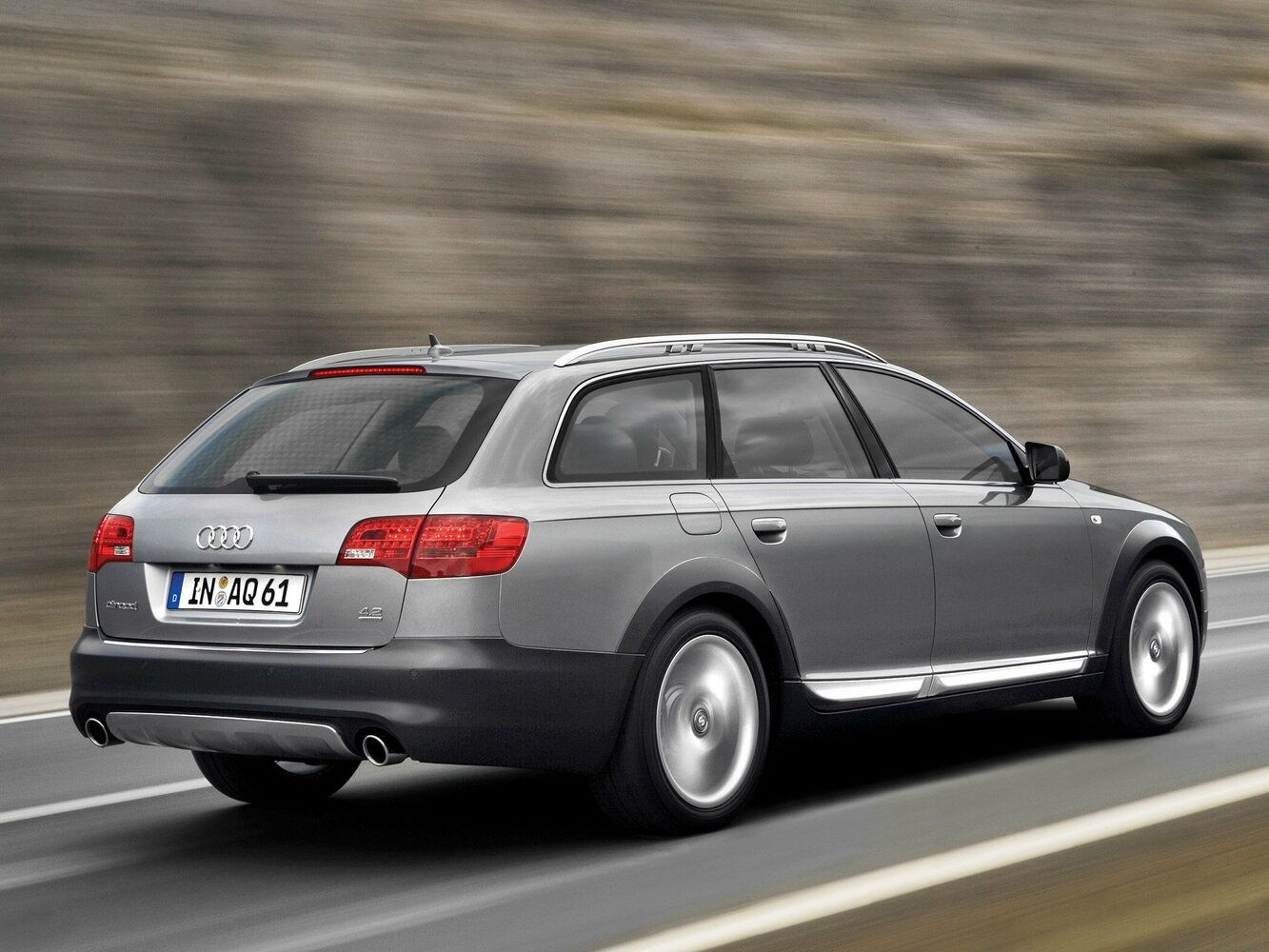 Audi A6 allroad, II (C6), 2006–2008, Универсал 5 дв.: Вид сзади в три четверти