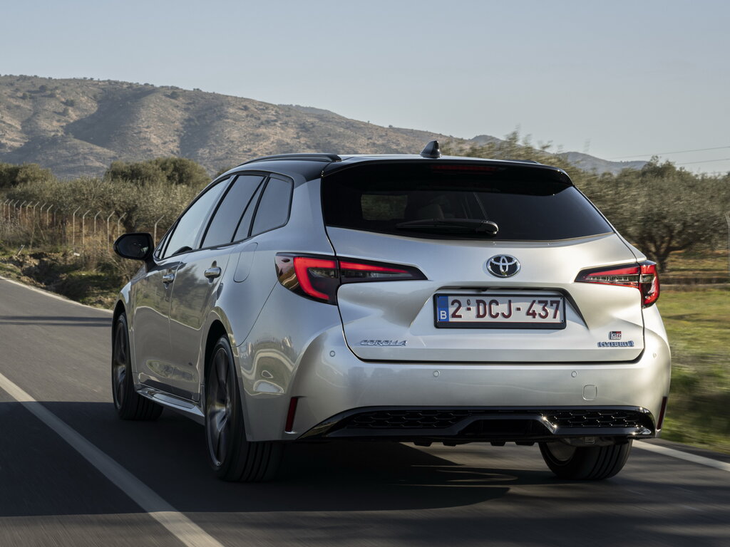 Toyota Corolla, 12 поколение, E210, рестайлинг, Универсал, Европа, 07.2022 - н.в.: фото поколения 17