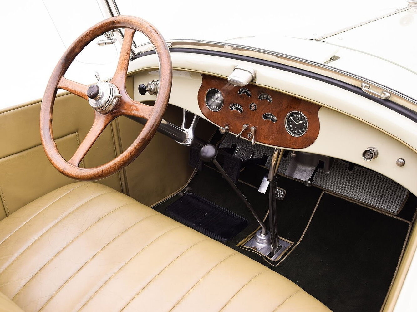 Cadillac Series 314, , 1925–1927, Кабриолет: Передняя часть салона