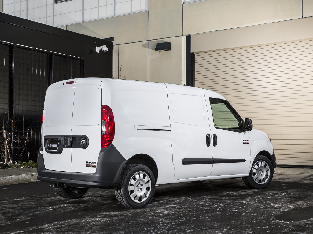 Ram ProMaster City, I, 2014–2022, Фургон: Вид сзади в три четверти