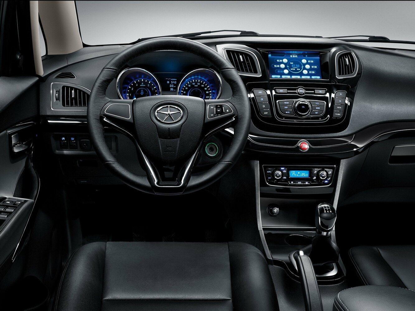 JAC J6 (Heyue RS), , 2011–2015, Компактвэн: Вид сзади в три четверти