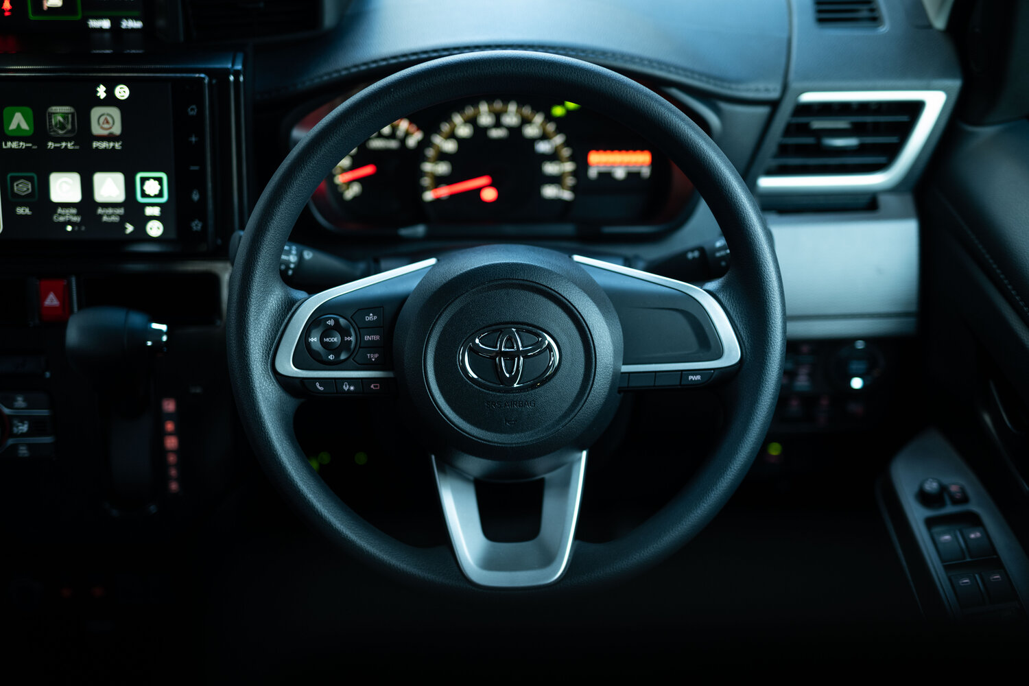 Toyota Roomy, I facelift, 2020–2026, Микровэн: Front cabin