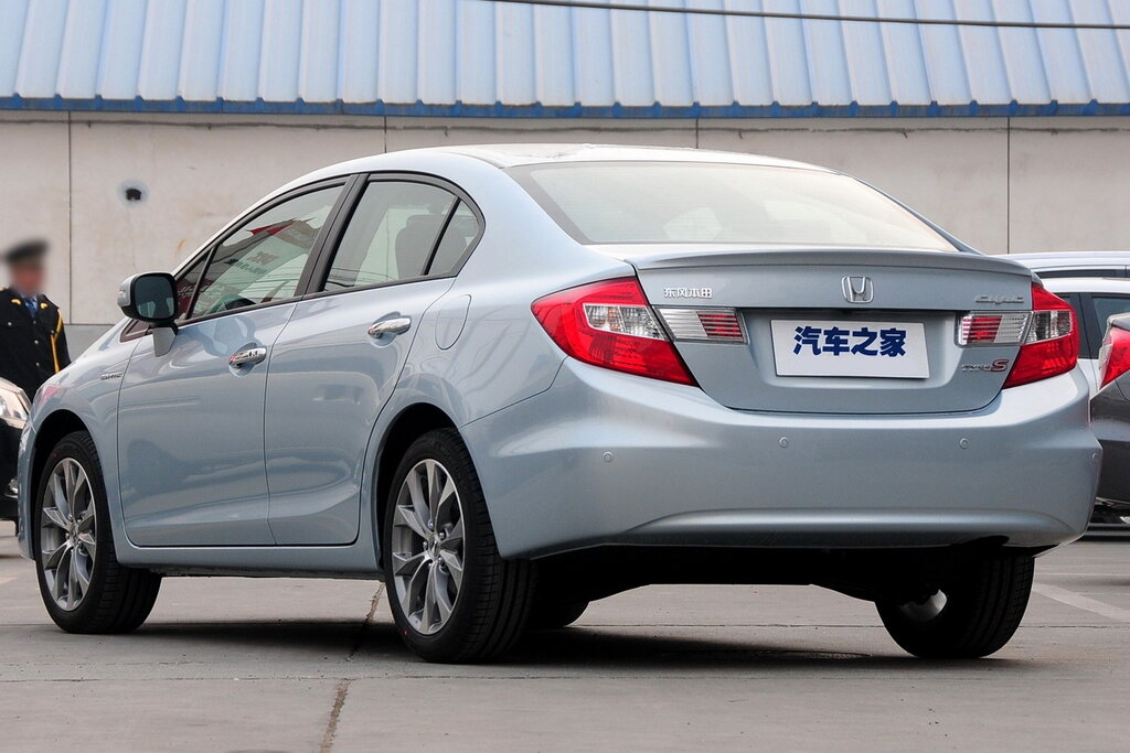 Honda Civic, 9 поколение, Седан, Китай, 01.2011 - 05.2014: фото поколения 6