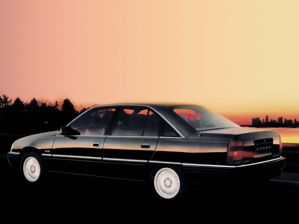 Chevrolet Omega, A, 1992–1998, Sedan: Rear three-quarter view