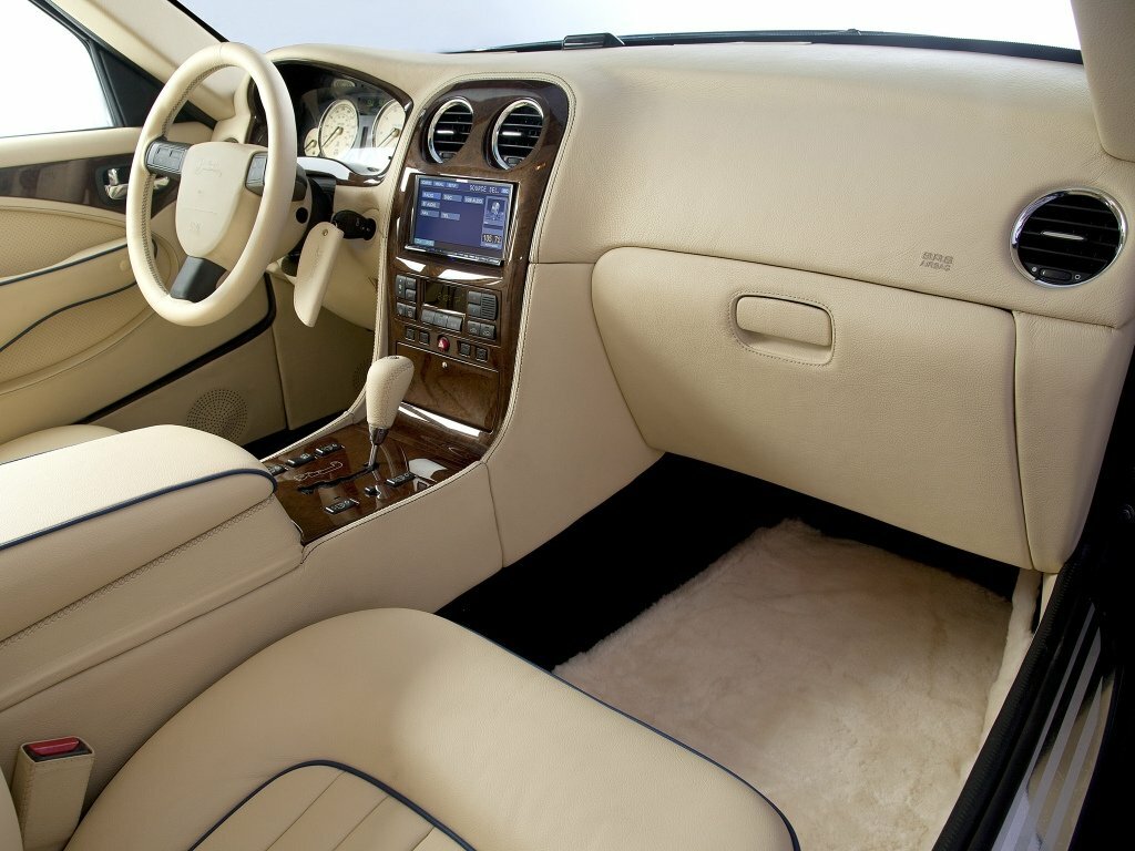 Bufori Geneva, , 2010–2026, Седан: Передняя часть салона