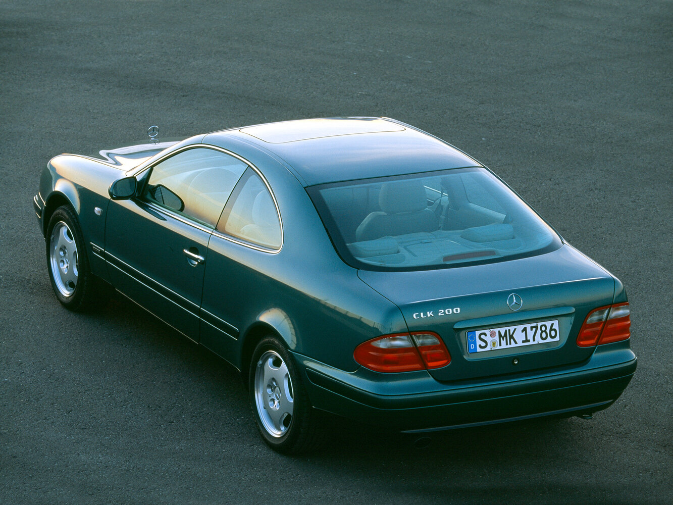 Mercedes-Benz CLK-Класс, I (W208), 1997–2000, Купе: Вид сзади в три четверти