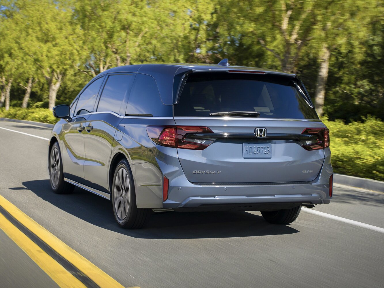 Honda Odyssey (North America), V Рестайлинг 2, 2024–2026, Минивэн: Вид сзади в три четверти