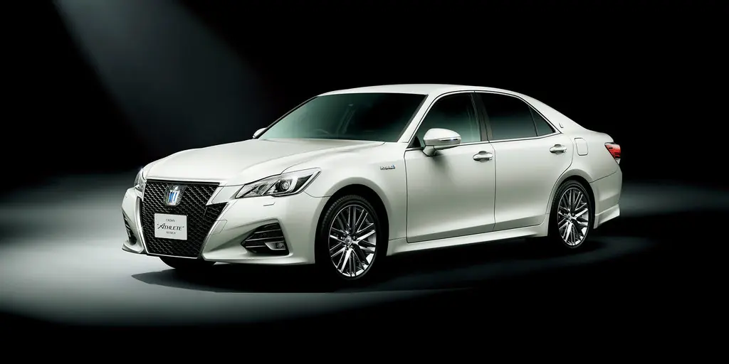 Toyota Crown, 14 поколение, S210, рестайлинг, Седан, Япония, 10.2015 - 05.2018: фото поколения 8