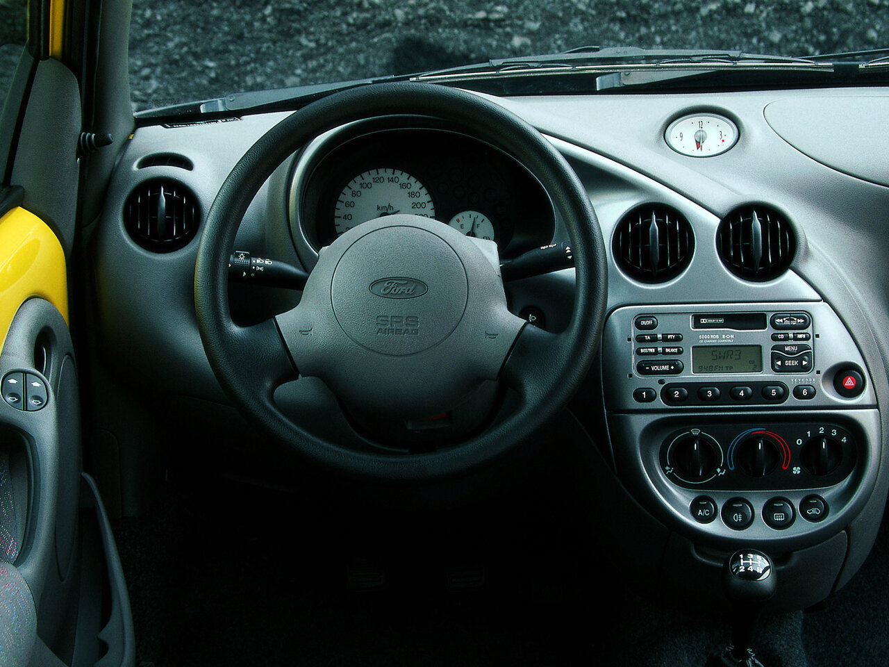 Ford KA, I, 1996–2008, Хэтчбек 3 дв.: Передняя панель