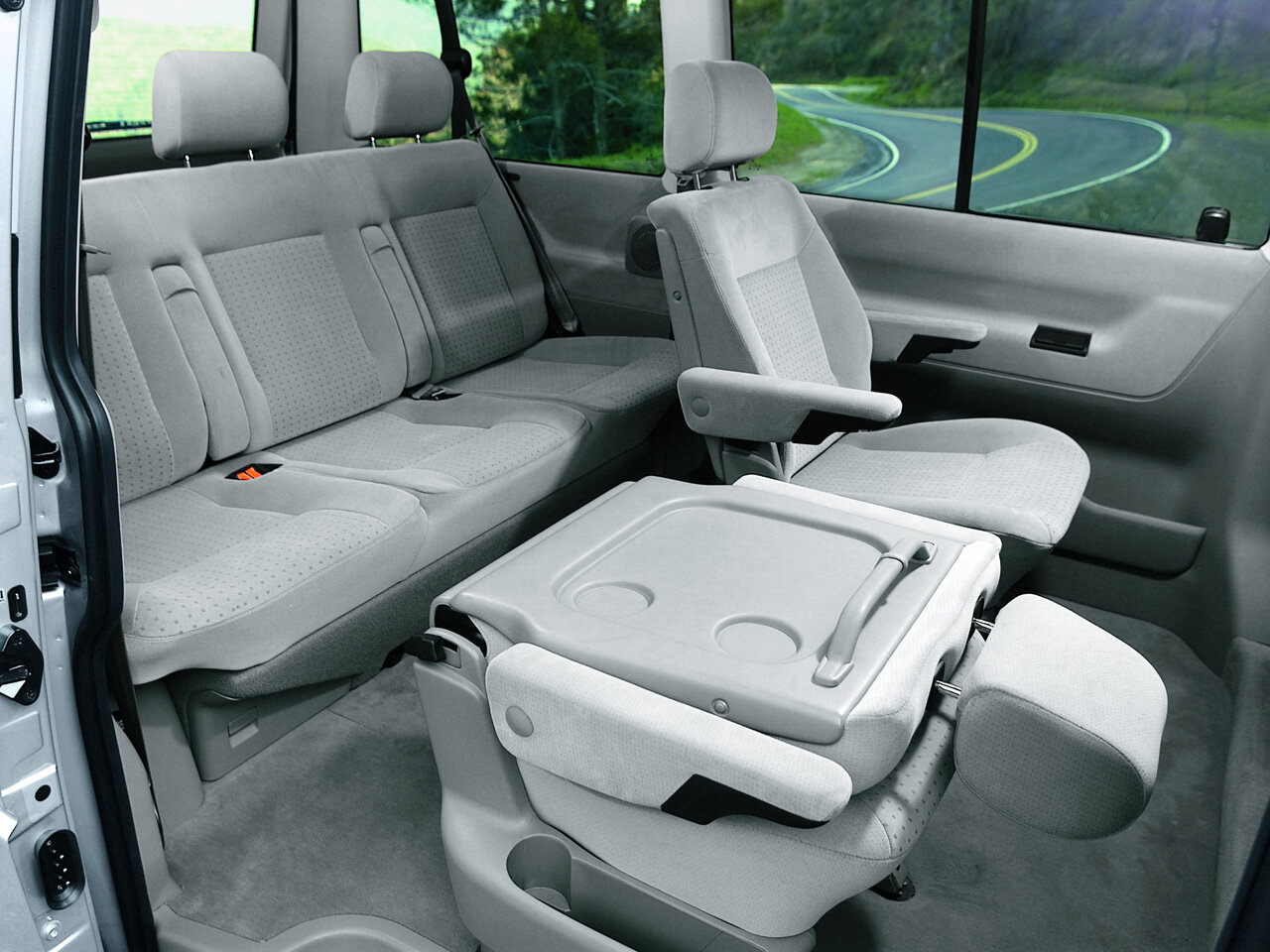 Volkswagen EuroVan, T4 Рестайлинг, 1997–2003, Минивэн: Задняя часть салона