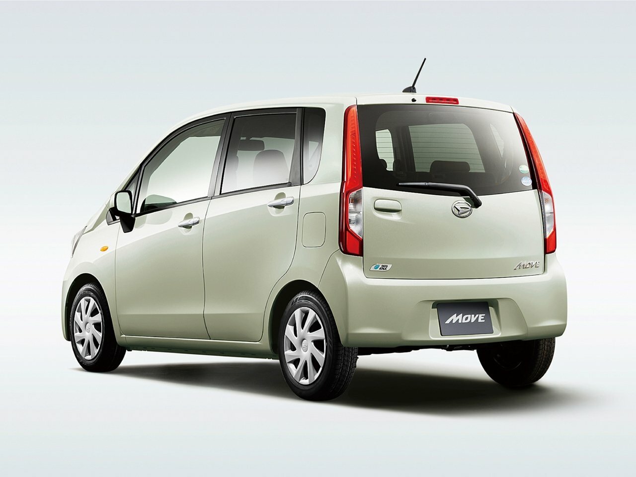Daihatsu Move, V, 2010–2012, Микровэн: Rear three-quarter view