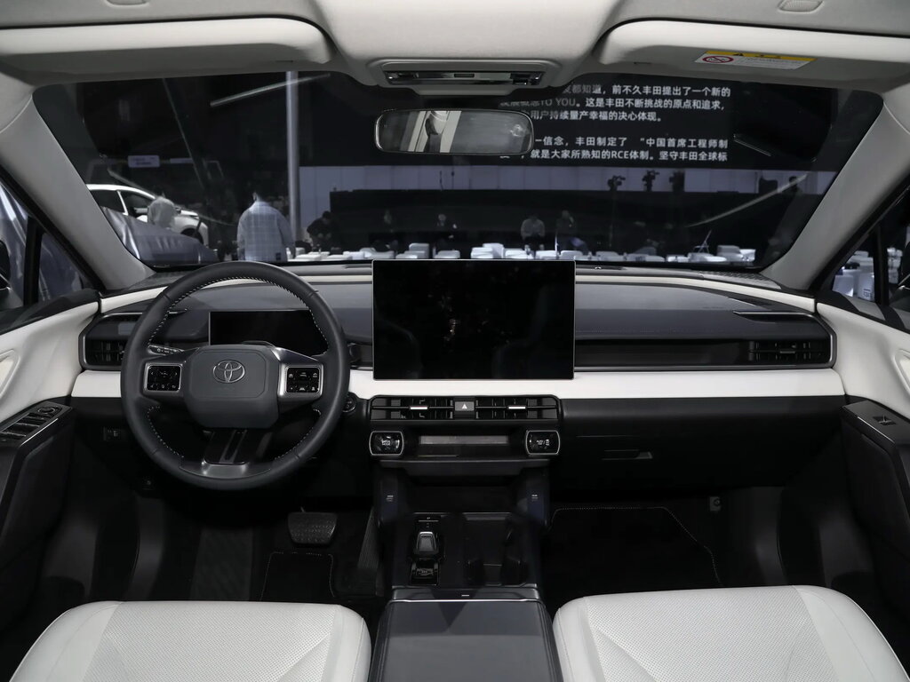 Toyota Rav4, 6 поколение, XA60, Джип/suv 5 дв., Китай, 05.2025 - н.в.: фото поколения 8