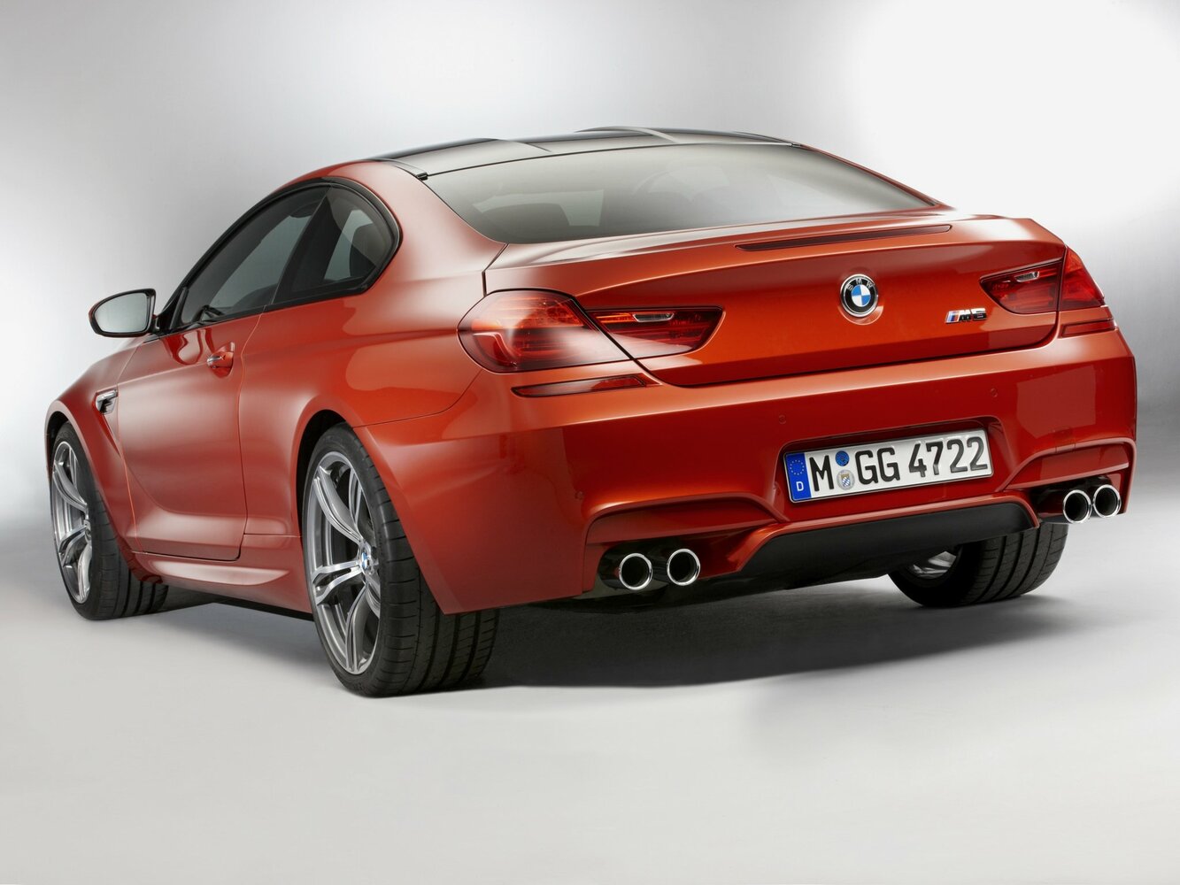 BMW M6, III (F06/F13/F12), 2012–2018, Купе: Вид сзади в три четверти