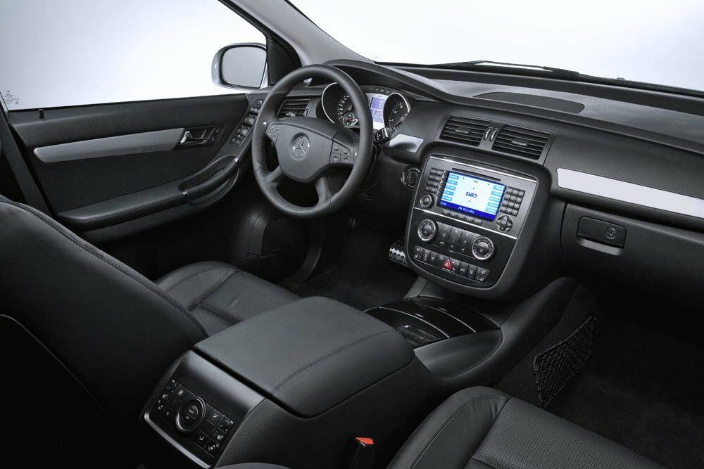 Mercedes-Benz R-Класс AMG, , 2006–2007, Минивэн: Передняя часть салона