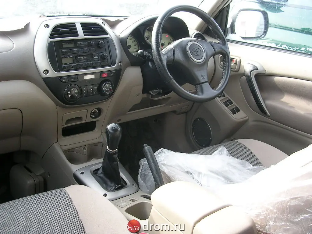 Toyota RAV4, Generation 2, XA20, Japan, 05.2000 - 07.2003: generation photograph 20188