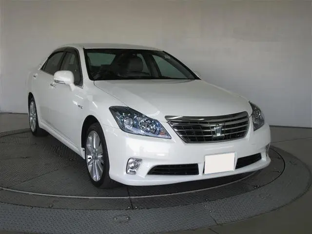 Toyota Crown, 13 поколение, S200, рестайлинг, Седан, Япония, 02.2010 - 11.2012: фото поколения 28