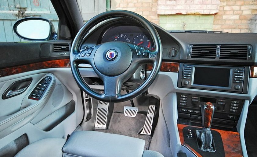 Alpina D10, E39, 1999–2003, Универсал 5 дв.: Передняя панель