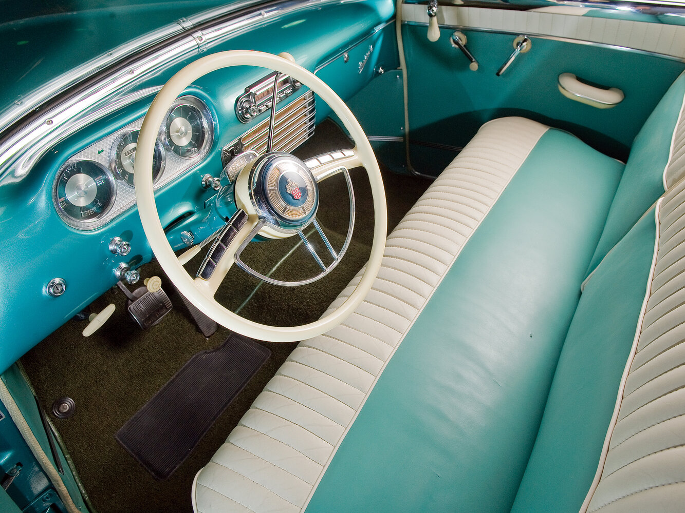 Packard Caribbean, I, 1953–1954, Кабриолет: Передняя часть салона