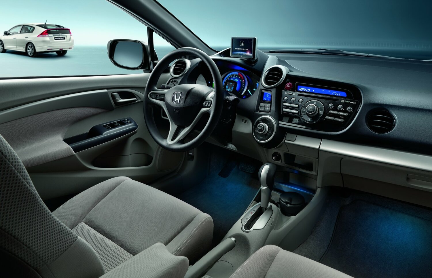 Honda Insight, II, 2009–2011, Хэтчбек 5 дв.: Передняя часть салона
