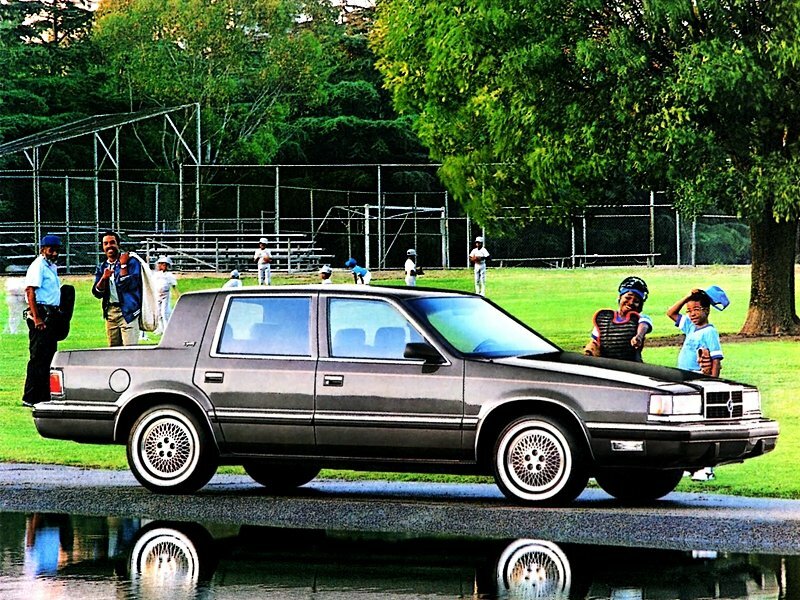 Dodge Dynasty, , 1987–1993, Sedan: Side view