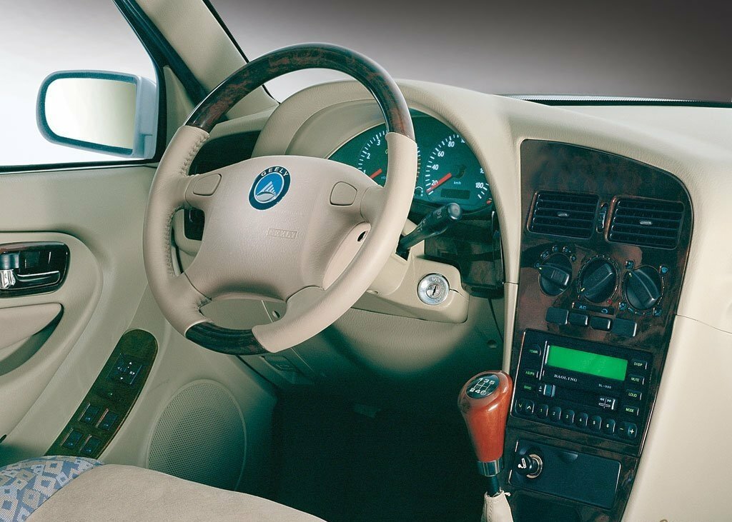 Geely MR, , 2003–2009, Hatchback 5 door: Front cabin