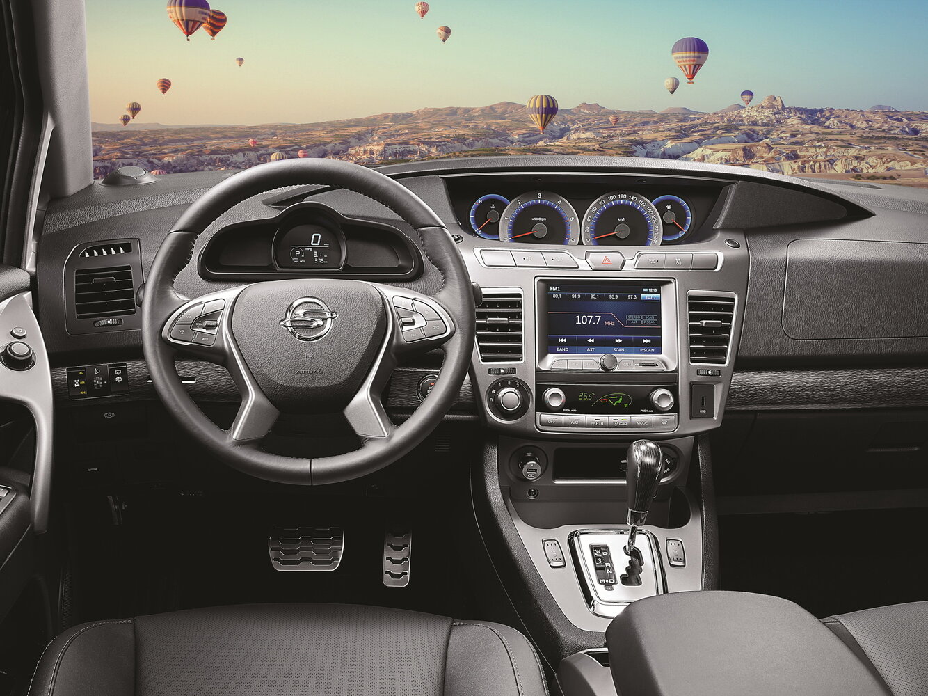 SsangYong Korando Turismo, I Рестайлинг, 2018–2019, Минивэн: Передняя панель