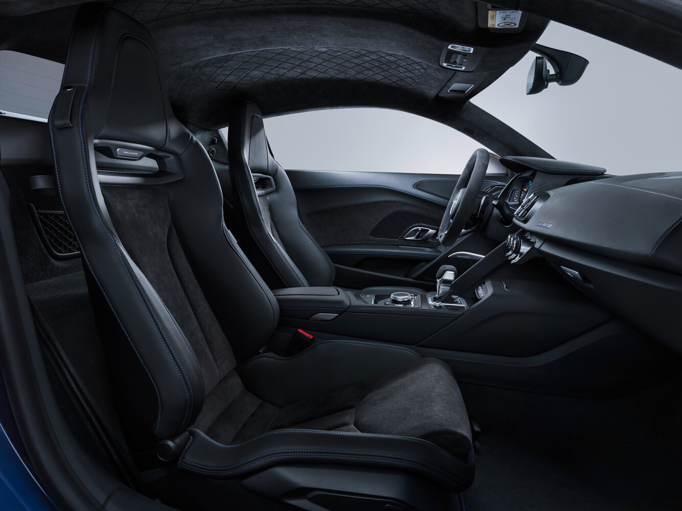 Audi R8, II (4S) facelift, 2019–2023, Coupe: Front cabin