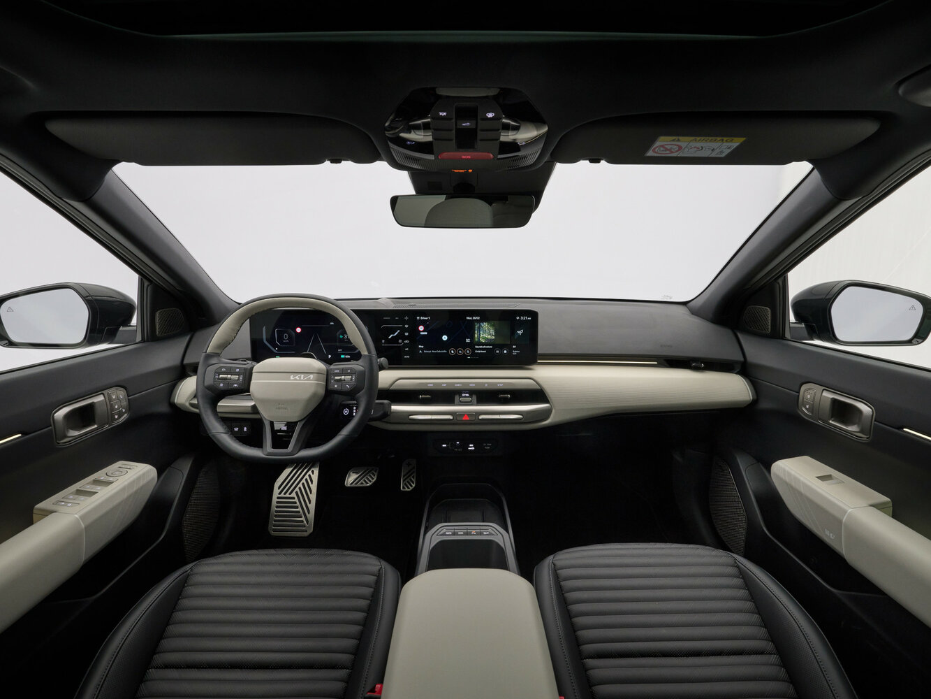 Kia EV4, , 2025–2026, Хэтчбек 5 дв.: Передняя часть салона