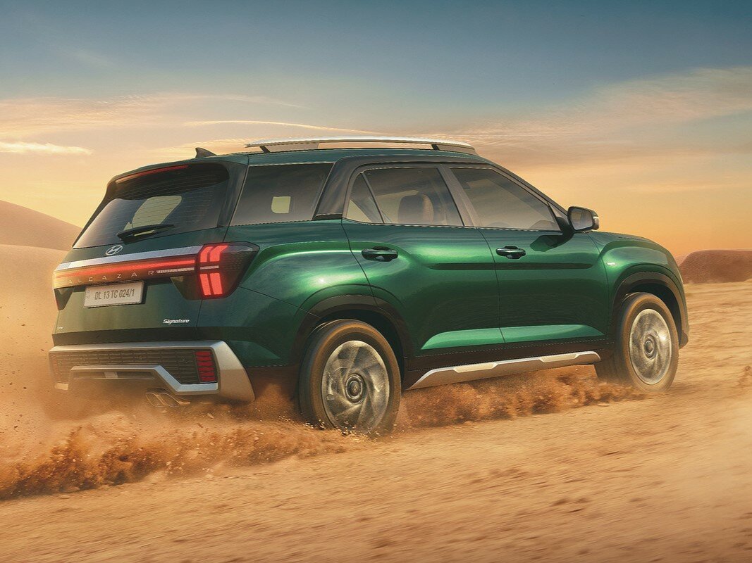 Hyundai Alcazar, I Рестайлинг, 2024–2026, Внедорожник 5 дв.: Вид сзади в три четверти
