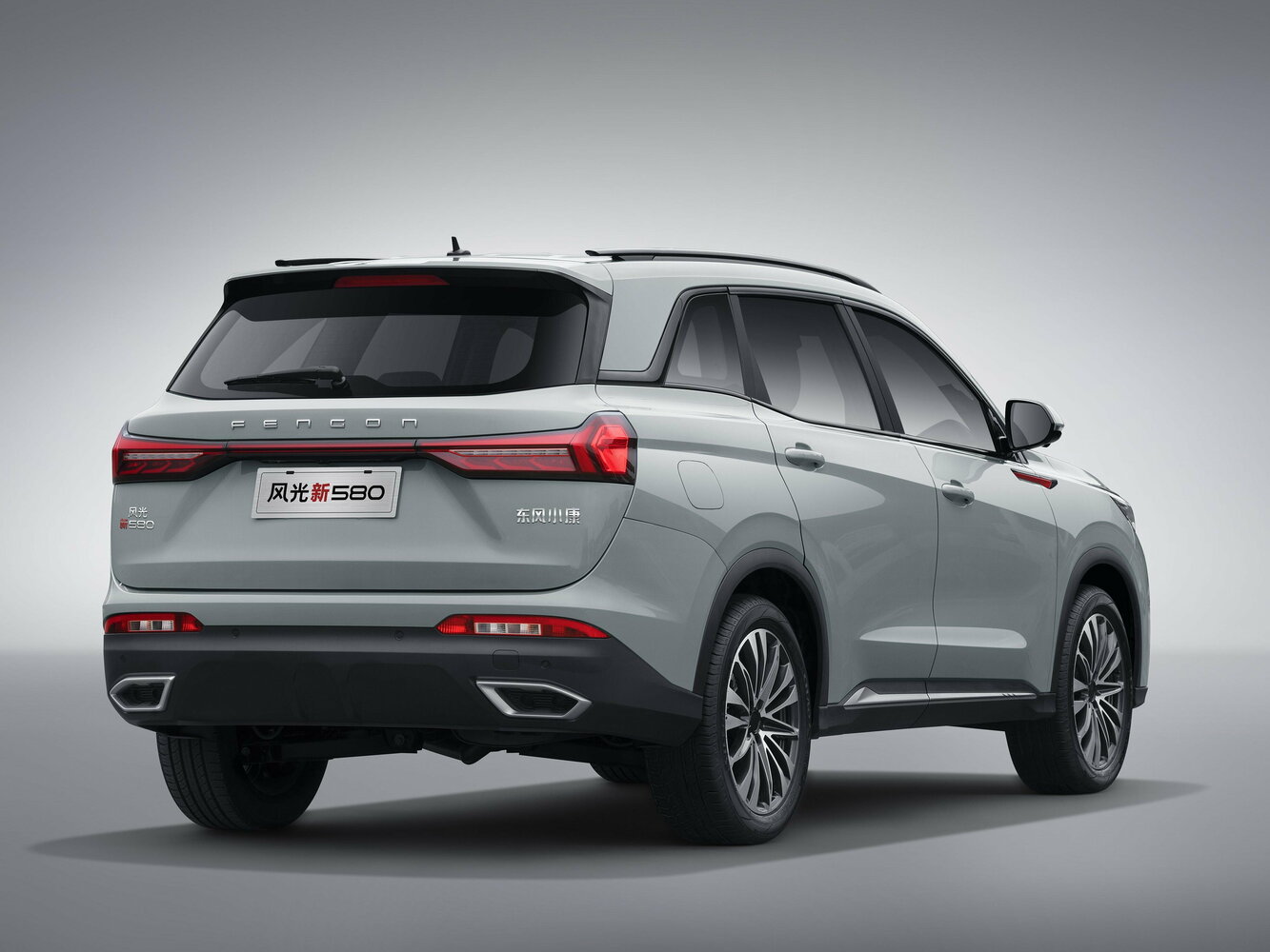 Dongfeng 580, II, 2021–2026, Внедорожник 5 дв.: Вид сзади в три четверти