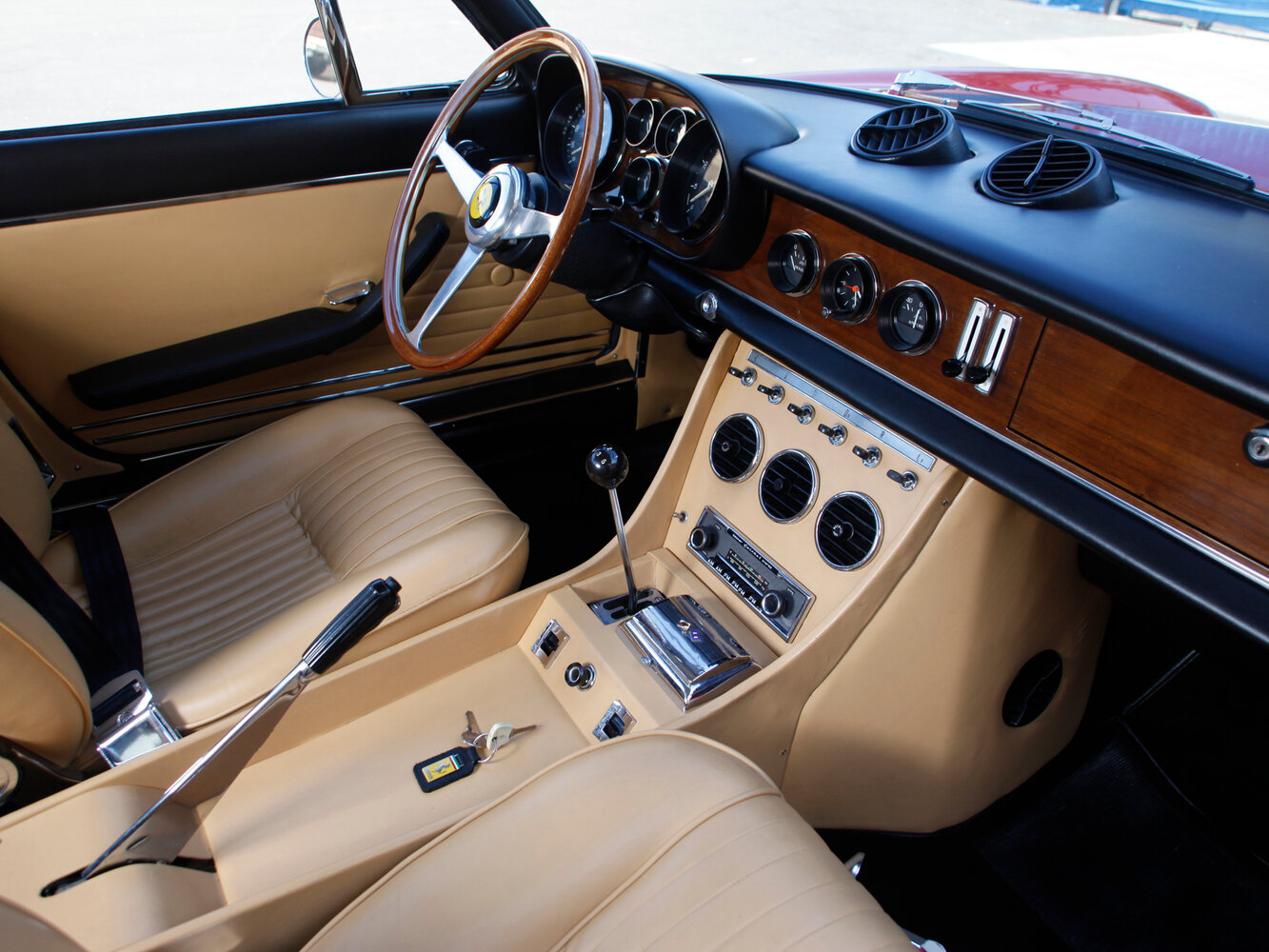 Ferrari 365 GTC, , 1968–1970, Coupe: Front cabin