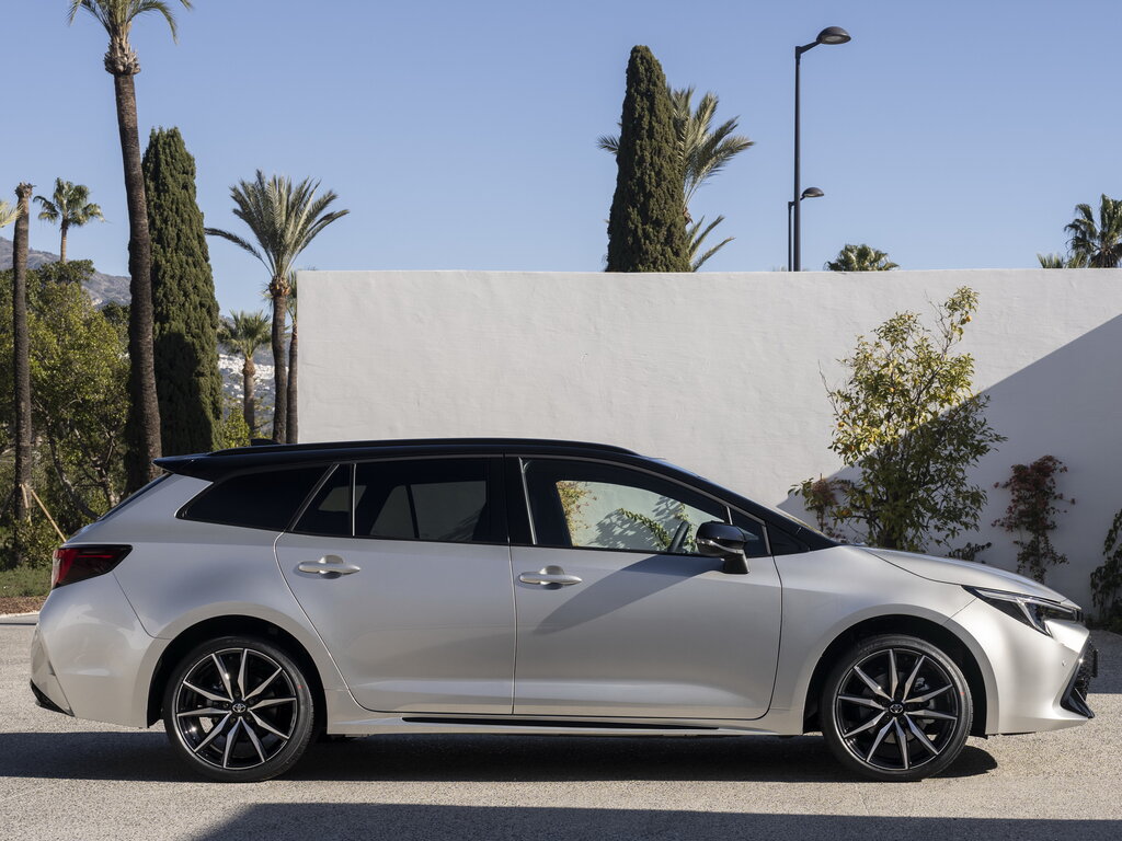 Toyota Corolla, 12 поколение, E210, рестайлинг, Универсал, Европа, 07.2022 - н.в.: фото поколения 18