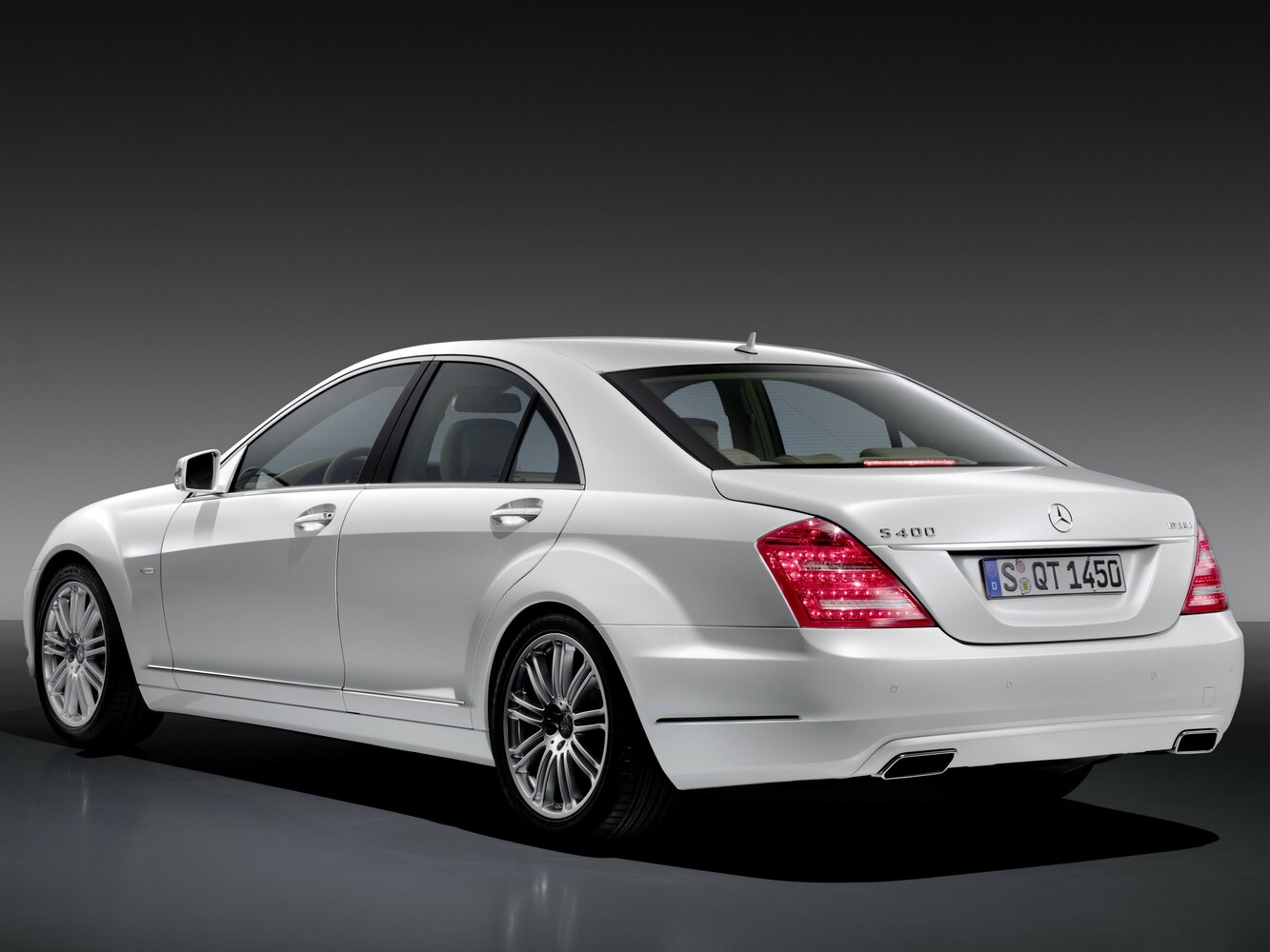 Mercedes-Benz S-Класс, V (W221) Рестайлинг, 2009–2013, Седан: Вид сзади в три четверти