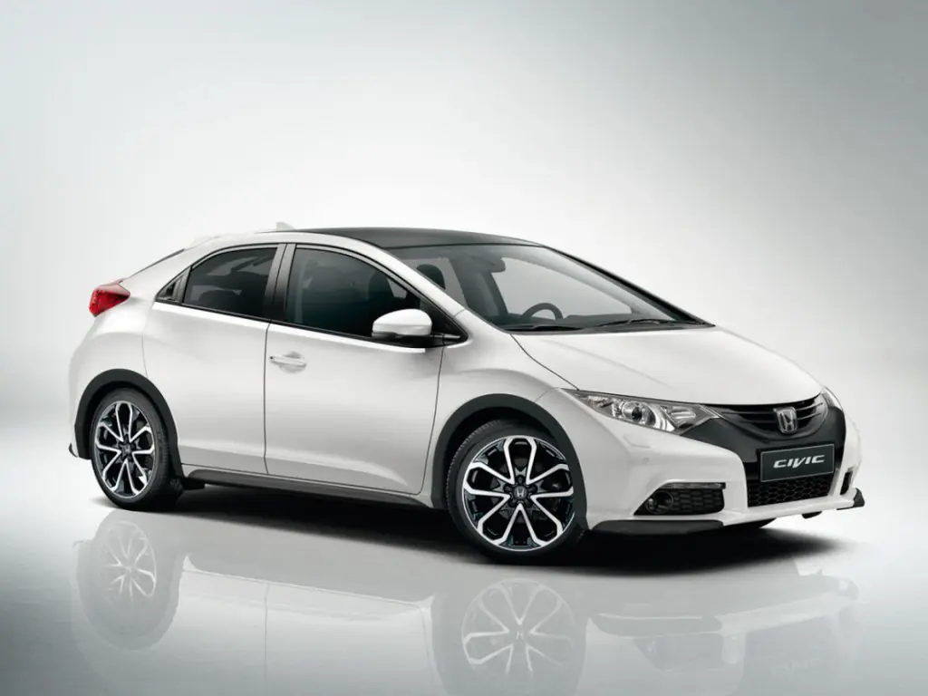 Honda Civic, 9 поколение, FK, Хэтчбек 5 дв., Россия, 04.2012 - 03.2015: фото поколения 11