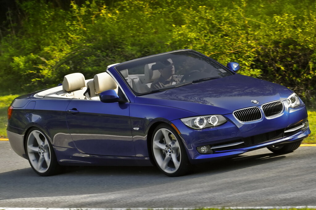 BMW 3-series, 5 поколение, E93, рестайлинг, Открытый кузов, США, 03.2010 - 07.2013: фото поколения 6