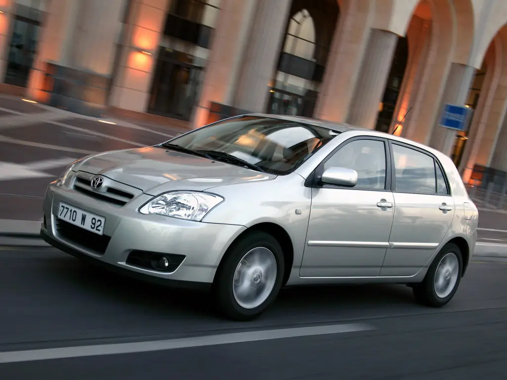 Toyota Corolla, 9 поколение, E120, рестайлинг, Хэтчбек 5 дв., Россия, 05.2004 - 02.2007: фото поколения 23