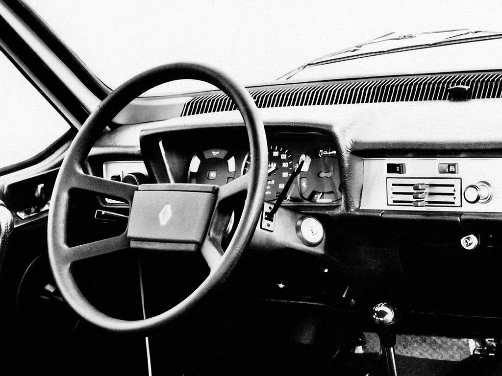 Renault 12, , 1969–1980, Седан: Передняя часть салона