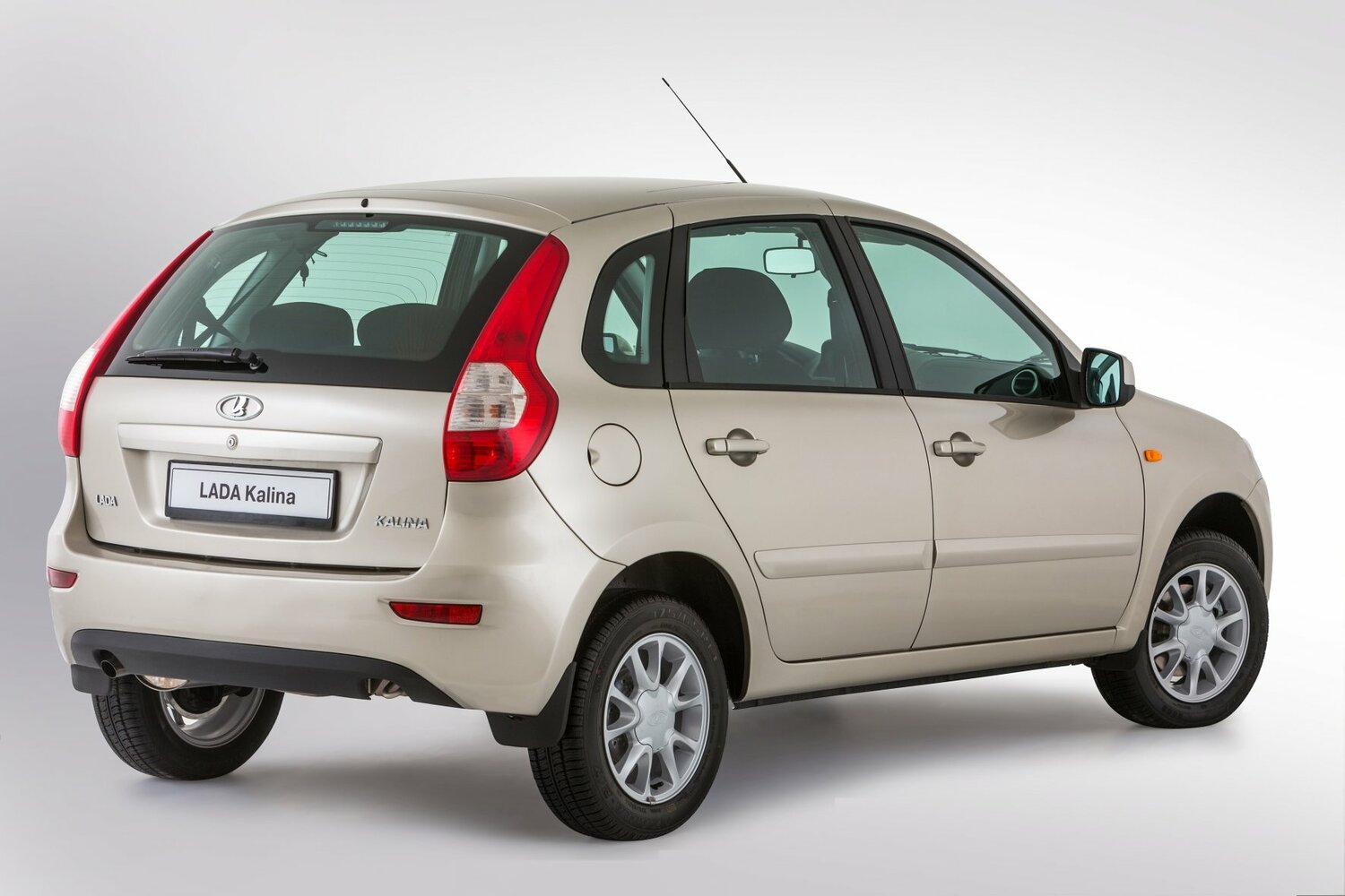 Lada (ВАЗ) Kalina, II, 2013–2018, Hatchback 5 door: Rear three-quarter view