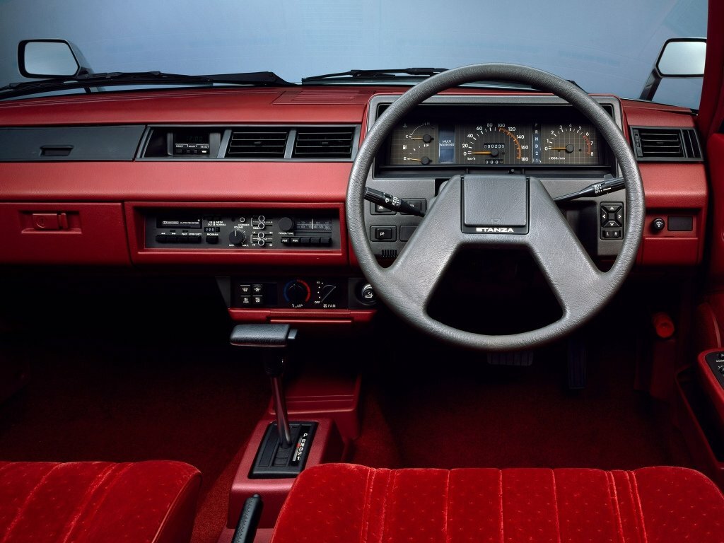 Nissan Stanza, I (T11), 1981–1985, Sedan: Dashboard