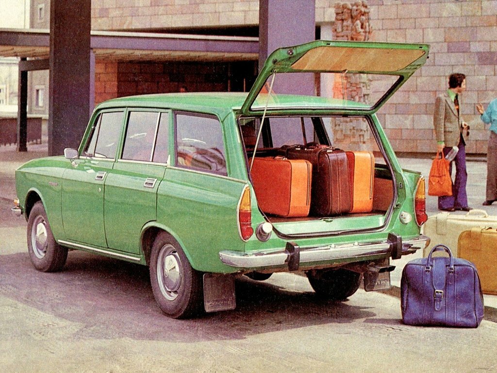 Москвич 2136, , 1976–1981, Estate 5 door: Rear three-quarter view