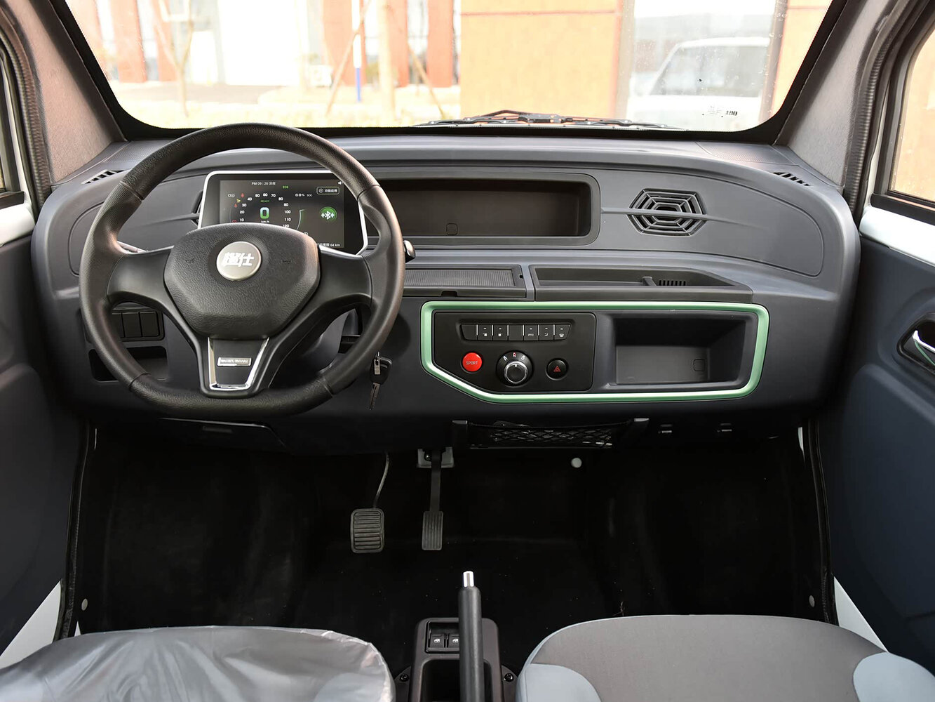 Orange 01, , 2021–2026, Van: Dashboard