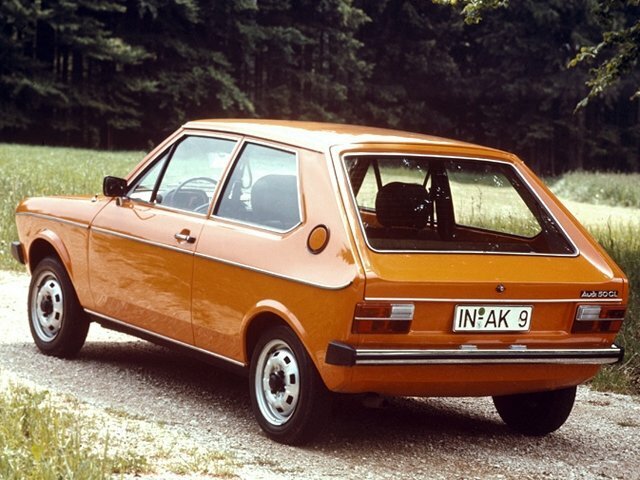 Audi 50, , 1974–1978, Hatchback 3 door: Rear three-quarter view