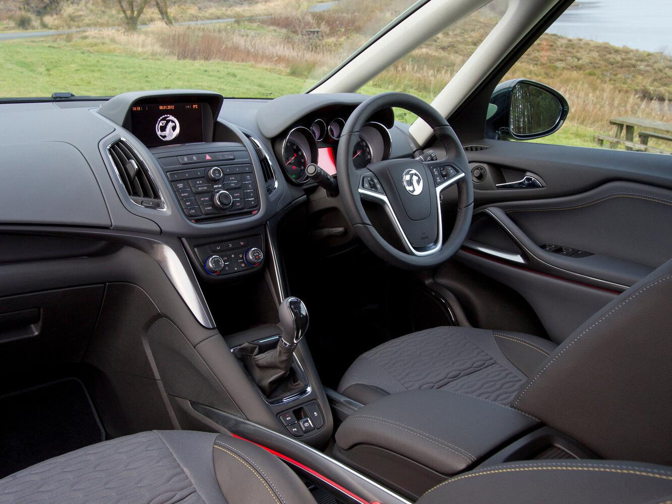 Vauxhall Zafira, C, 2011–2016, Компактвэн: Передняя часть салона