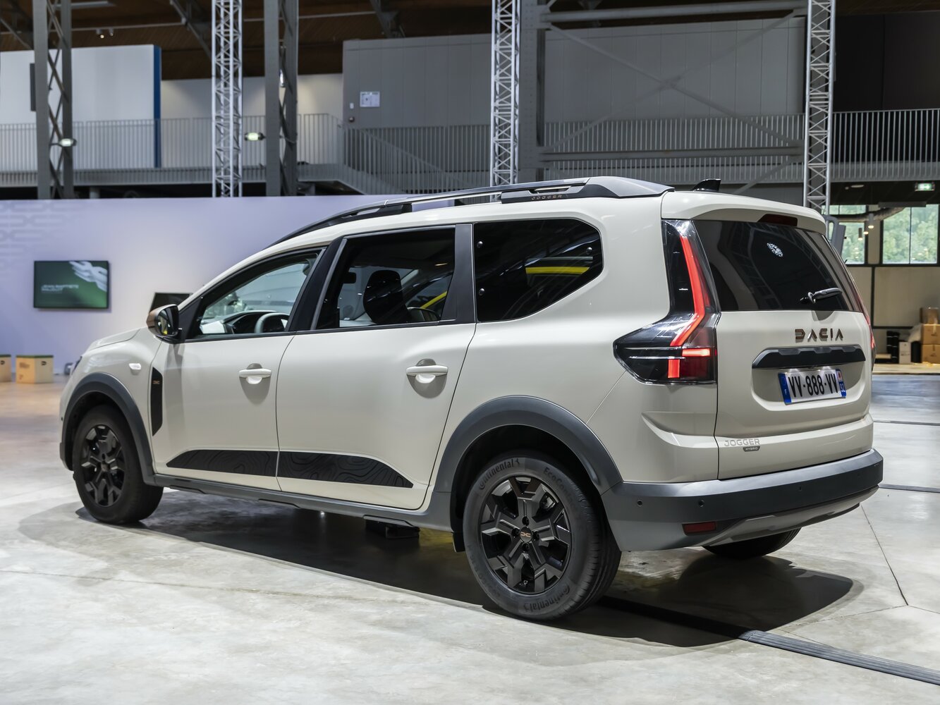 Dacia Jogger, I Рестайлинг 2, 2025–2026, Универсал 5 дв.: Вид сзади в три четверти