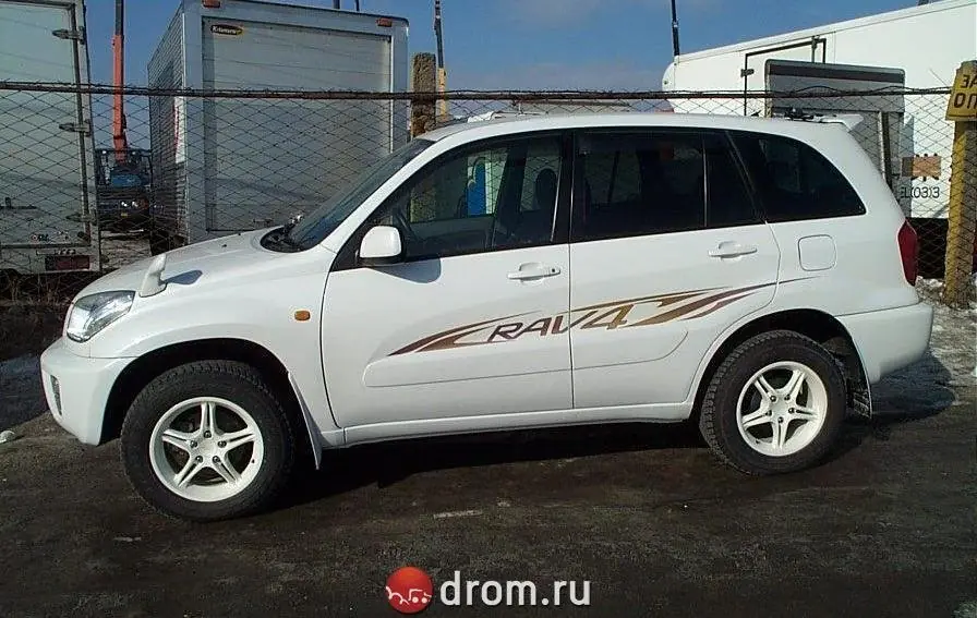 Toyota RAV4, Generation 2, XA20, Japan, 05.2000 - 07.2003: generation photograph 17833
