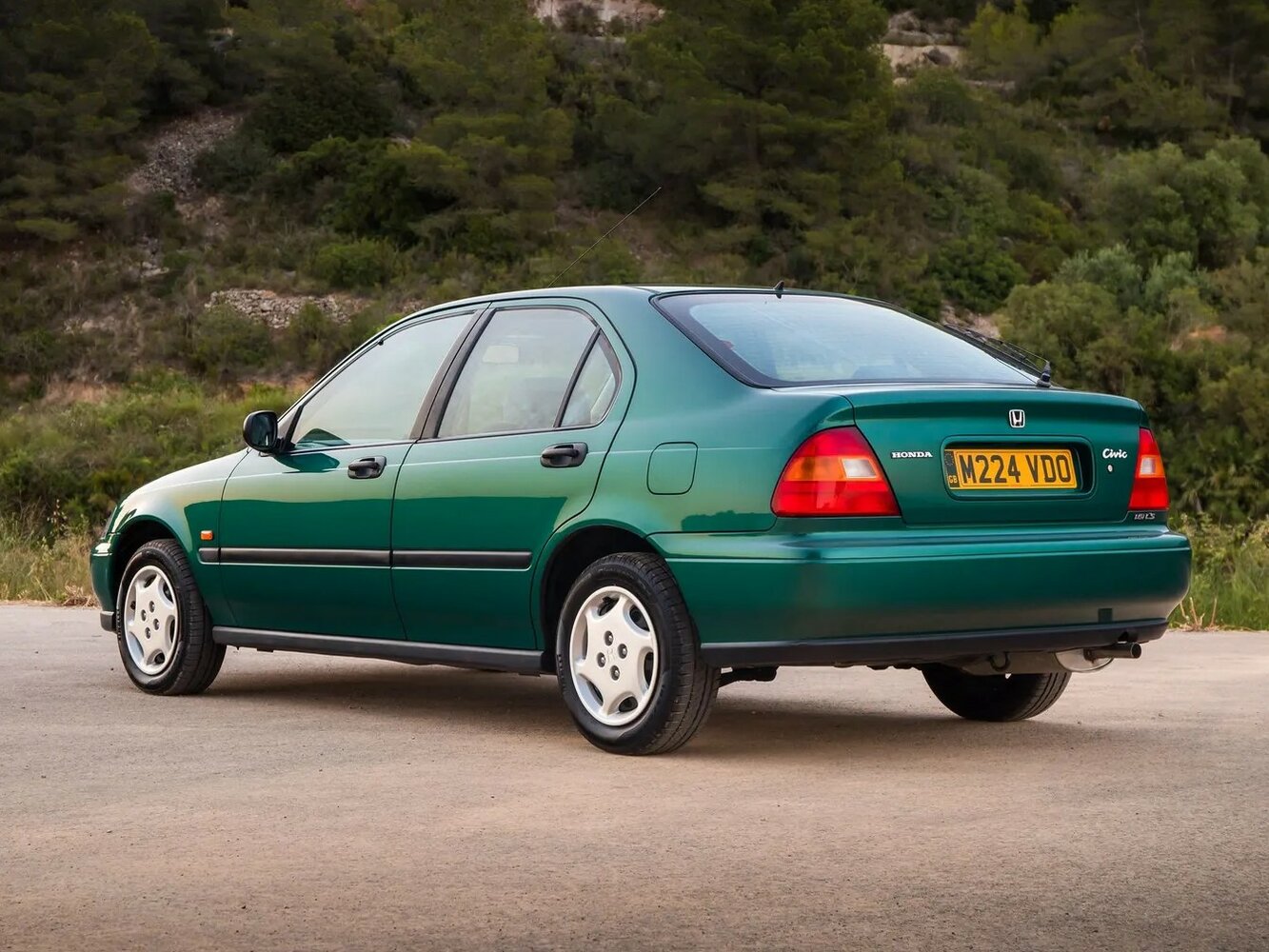 Honda Civic, V, 1991–1997, Фастбек: Rear three-quarter view