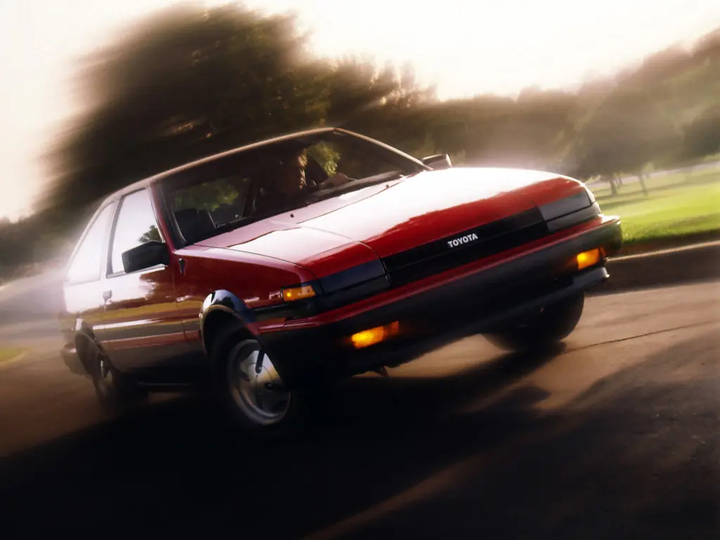 Toyota Corolla, 5 поколение, E80, Хэтчбек 3 дв., США, 05.1983 - 07.1987: фото поколения 4