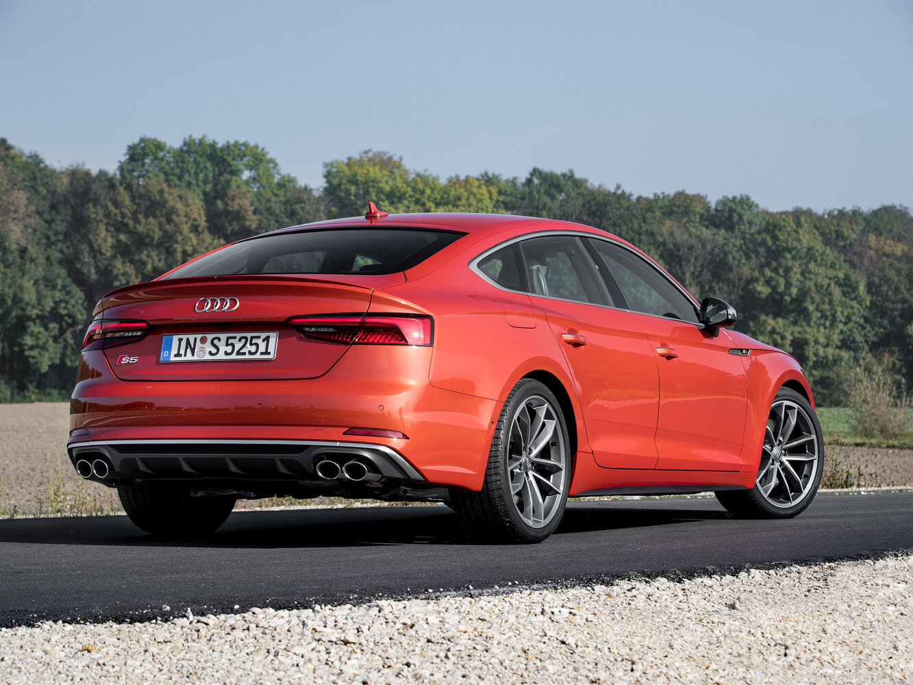 Audi S5, II (F5), 2016–2019, Лифтбек Sportback: Вид сзади в три четверти