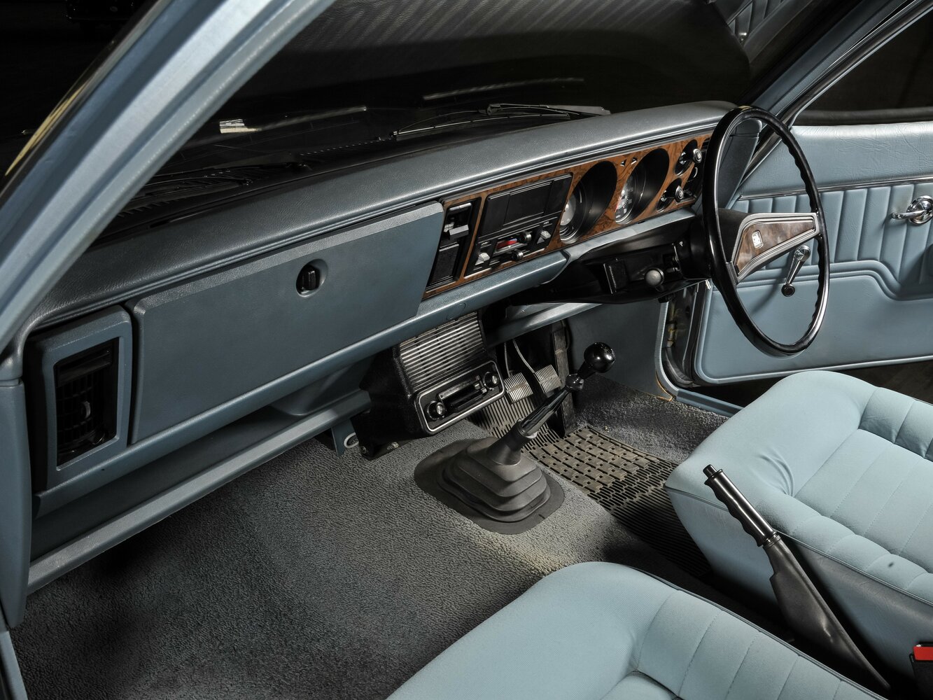 Vauxhall Victor, FE, 1972–1978, Седан: Передняя часть салона