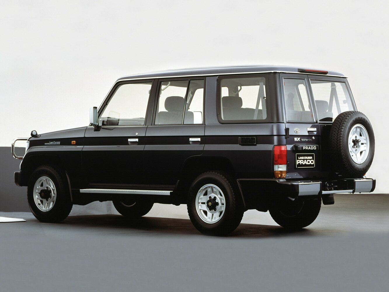 Toyota Land Cruiser Prado, 70 Series, 1987–1996, SUV 5 door: Rear three-quarter view